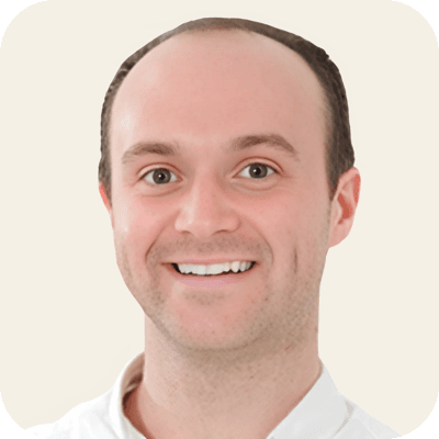 Headshot of Aaron Leary
